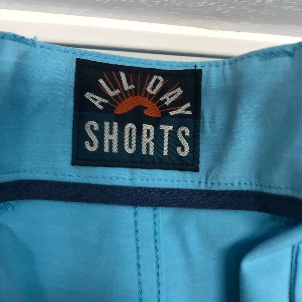 Faherty all day shorts, 9”, blue, NWT